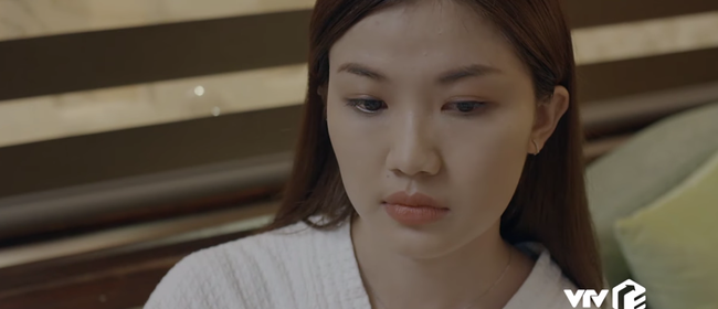 Hoa hồng trên ngực trái: Mẹ Thái nhặt được giấy phá thai của Trà?-3