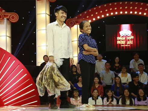 Bà Tân Vlog tuyên bố thay đổi cách làm clip, ai ngờ lại bị dân mạng soi đi sao chép ý tưởng của kênh ẩm thực nổi tiếng khác-12