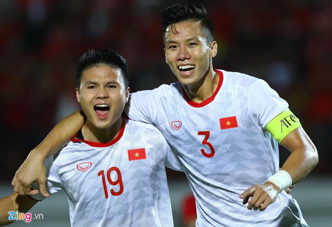 Mạc Hồng Quân, Văn Quyết không được triệu tập cho trận Thái Lan, UAE-1