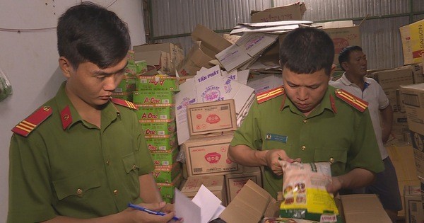 Gần 12 tấn hạt nêm, bột ngọt giả sắp tuồn ra thị trường-1