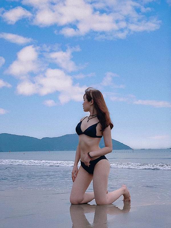 Bạn gái hotgirl của Văn Toàn liên tục tung ảnh bikini khoe 3 vòng bỏng mắt-2