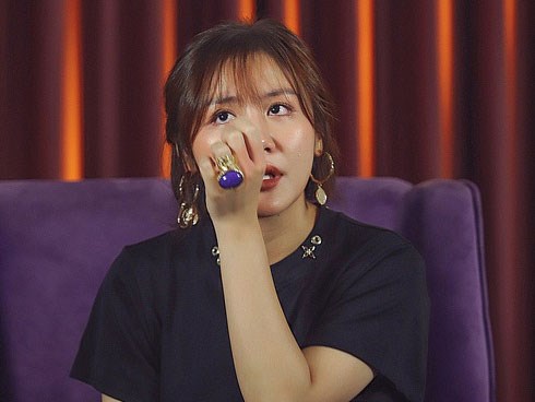 Văn Mai Hương: “Bố chồng Tú Anh gửi lời xin lỗi tôi vì những ồn ào liên quan đến đám cưới”