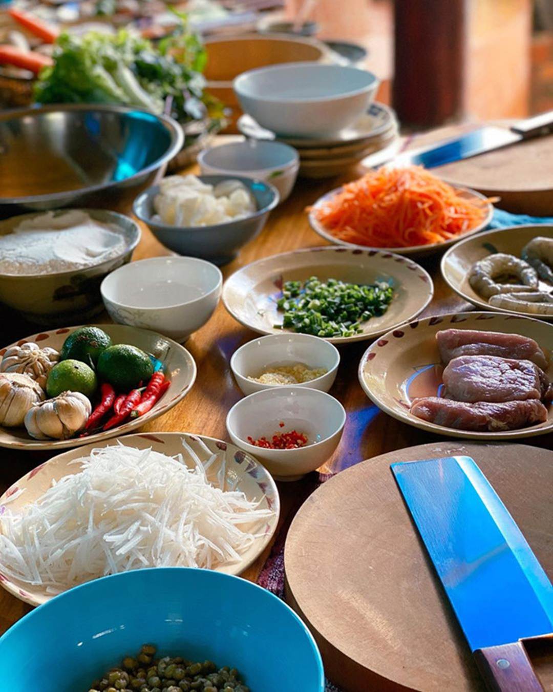 Thiên thần nội y Hàn Quốc khoe ảnh tự làm bánh xèo, check-in Phú Quốc-5