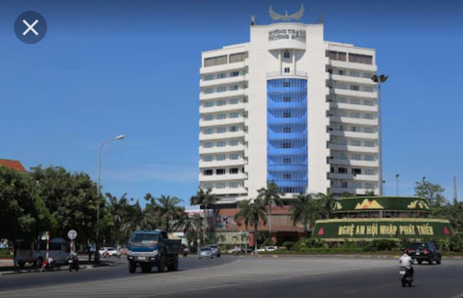 Nghi vấn phó phòng Kế toán Đại học Sư phạm kỹ thuật Vinh tử vong sau khi ngã từ tầng 8 khách sạn-1