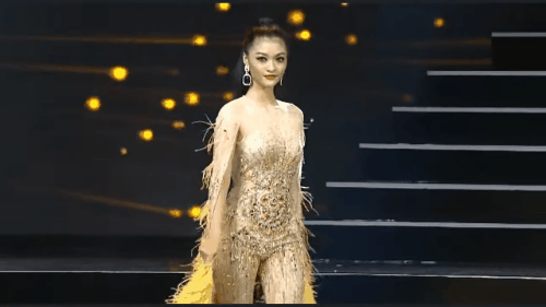 3 chiến thuật trang phục giúp Kiều Loan ghi điểm tại Hoa hậu Hòa bình Quốc tế 2019-5