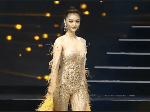3 chiến thuật trang phục giúp Kiều Loan ghi điểm tại Hoa hậu Hòa bình Quốc tế 2019