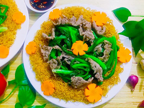 Mẹ đảm mách cách làm mì xào giòn ngon bất bại, cả nhà ăn gật gù khen