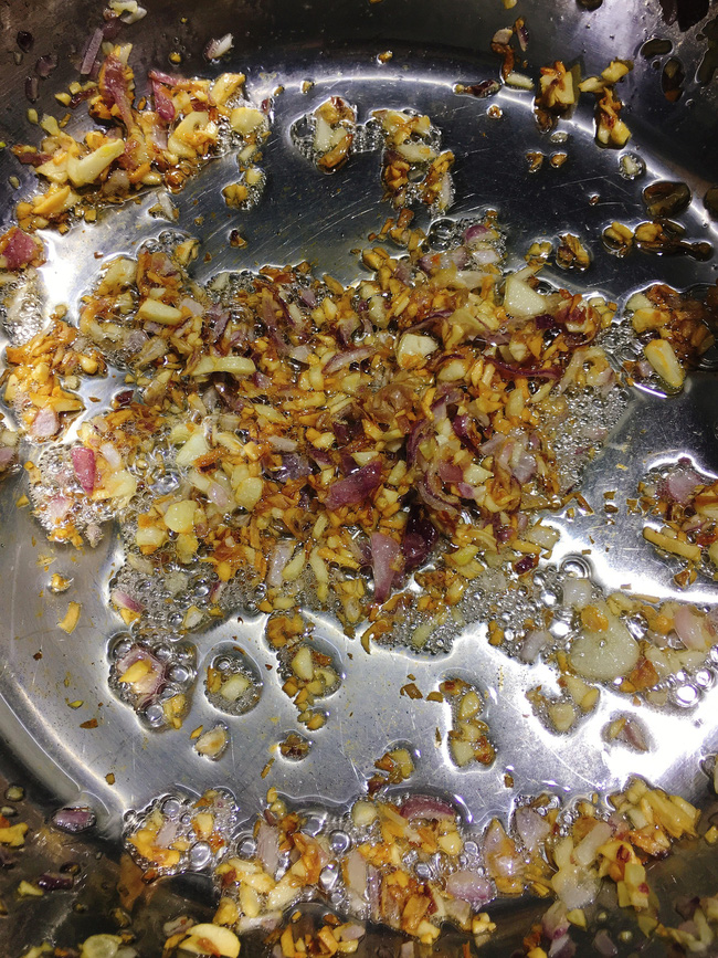 Cuối tuần nấu ngay nồi lẩu cá khoai thơm ngon đặc biệt đãi cả nhà-3