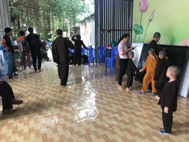 Đại diện Tịnh thất Bồng Lai” nói gì khi bị tố giấu” cô gái 22 tuổi khiến người thân vào đập phá, đánh bị thương tu sĩ?-3