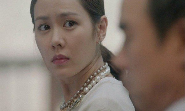 Nước mắt của nàng dâu bị bố chồng hành khủng khiếp hơn cả mẹ chồng-2