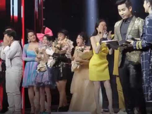 Đăng quang hụt do MC Nguyên Khang đọc nhầm kết quả, cậu bé Chấn Quốc nói gì?-4