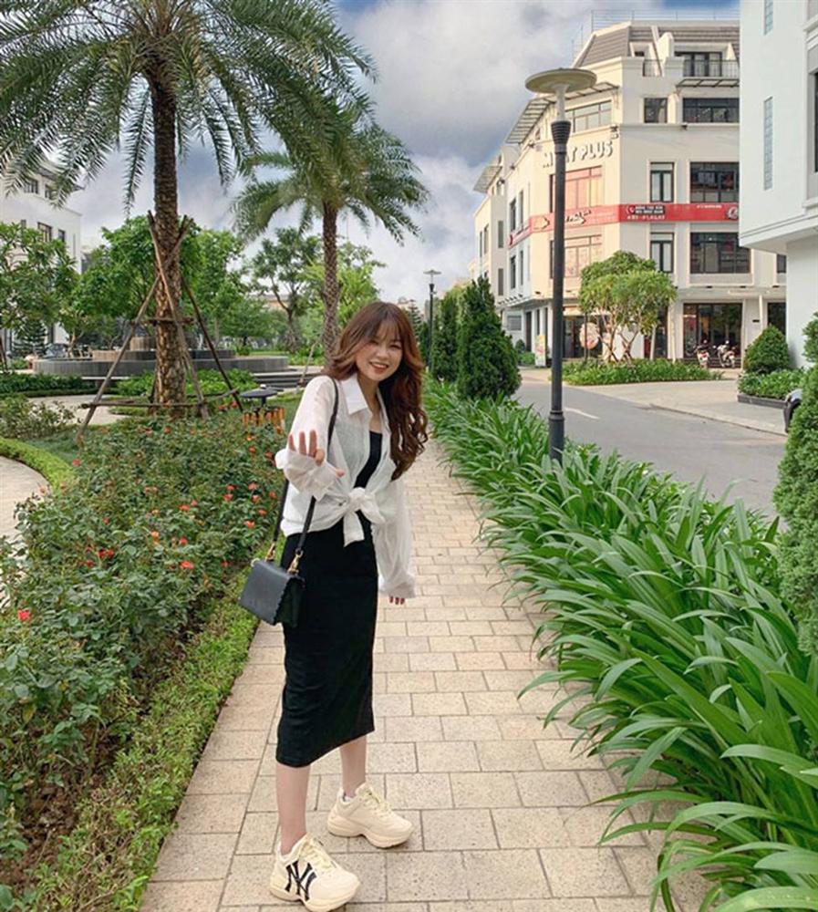 Cô gái cao 1,52m đang đồn yêu cầu thủ Quang Hải là ai?-18