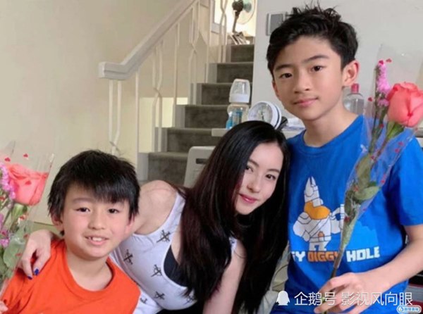 Trương Bá Chi lần đầu khoe con trai sau 1 năm giấu kín-3