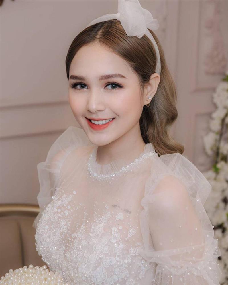 Streamer giàu nhất Việt Nam Xemesis mới tung ảnh cưới: Cô dâu kém 13 tuổi đẹp xuất sắc, chú rể xuất hiện đúng một lần-2