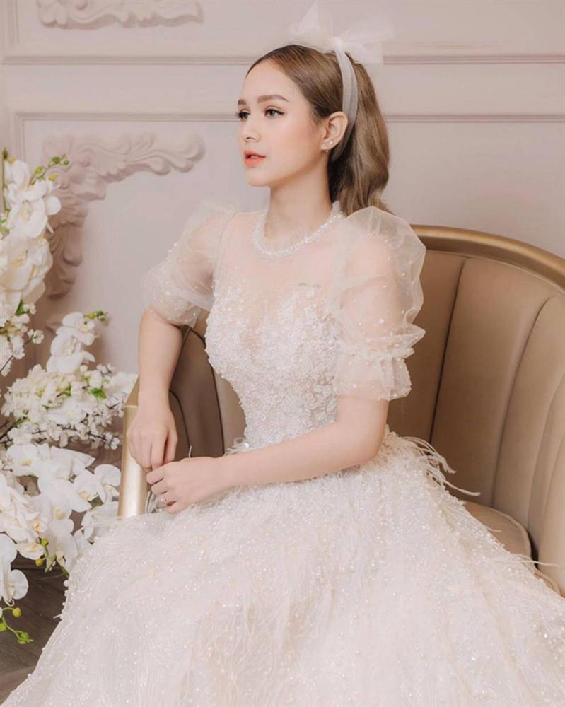 Streamer giàu nhất Việt Nam Xemesis mới tung ảnh cưới: Cô dâu kém 13 tuổi đẹp xuất sắc, chú rể xuất hiện đúng một lần-4