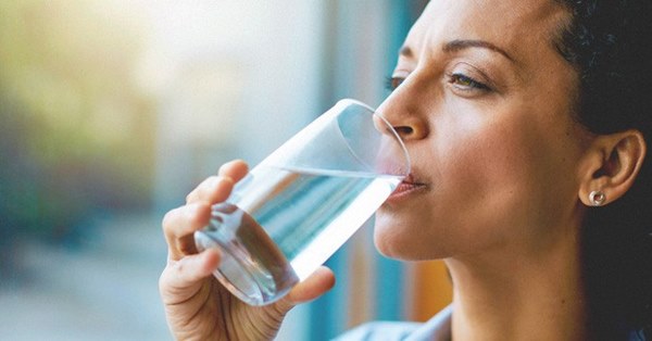 Duy trì thói quen uống nước trong 4 thời điểm vàng này, cơ thể sở hữu thêm nhiều đặc quyền” không loại thần dược nào làm được-3