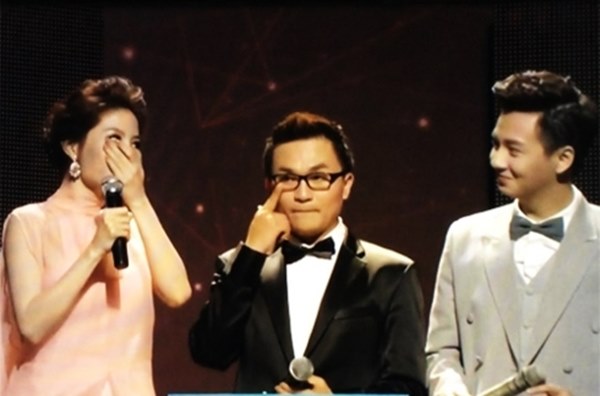 Đâu chỉ Nguyên Khang, nhiều sao Việt cũng bị ném đá vì sự cố hy hữu khi dẫn chương trình-8