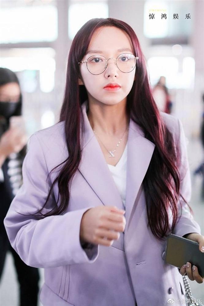 Khoảng cách từ trán hói đến xinh như búp bê chỉ là vài sợi tóc mái: Nữ idol Trình Tiêu sẽ cho bạn thấy điều kỳ diệu khi để mái-2