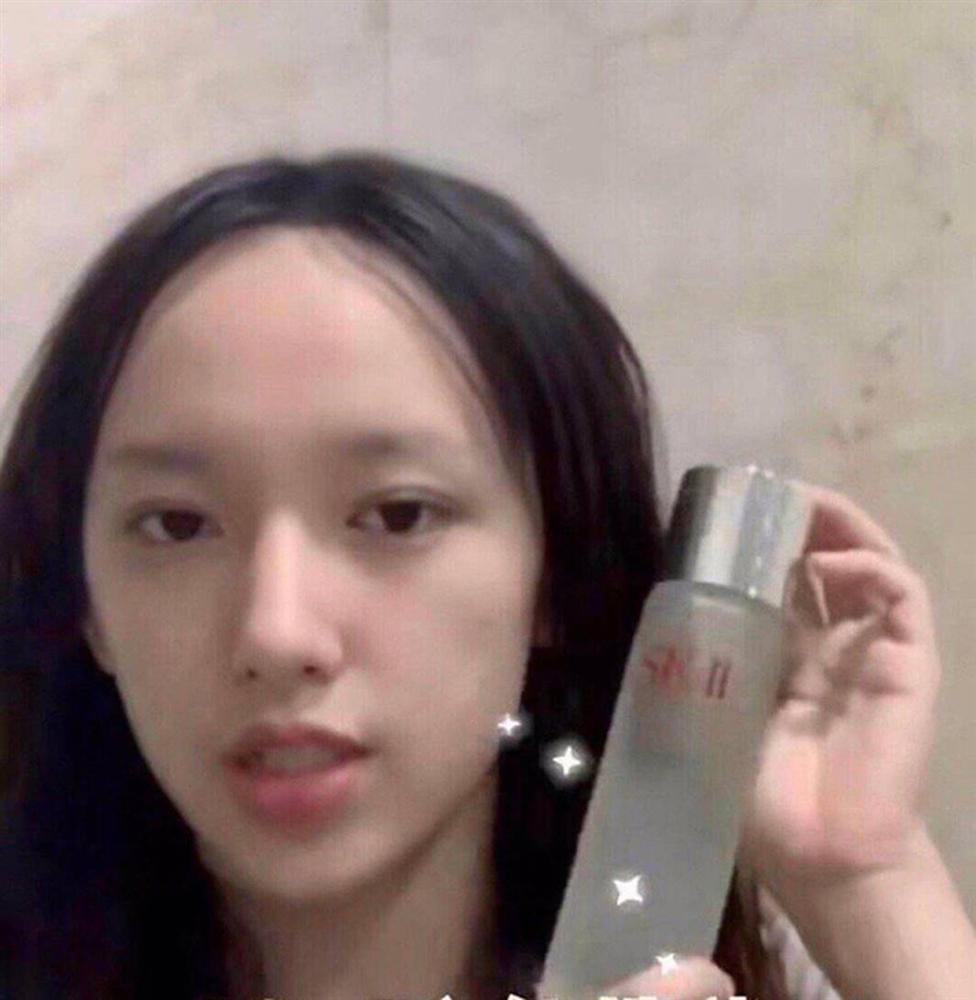 Khoảng cách từ trán hói đến xinh như búp bê chỉ là vài sợi tóc mái: Nữ idol Trình Tiêu sẽ cho bạn thấy điều kỳ diệu khi để mái-5