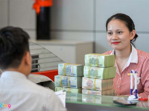 Lương nhân viên ngân hàng quá hot, mỗi tháng 1 lượng vàng ăn tiêu-3