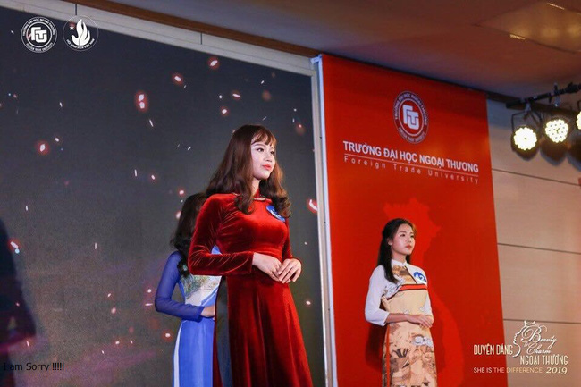 Những hình ảnh vô cùng rạng rỡ của cô gái mắc bệnh ung thư nhưng vẫn quyết đội tóc giả để tham dự cuộc thi sắc đẹp khiến bao người nể phục-4