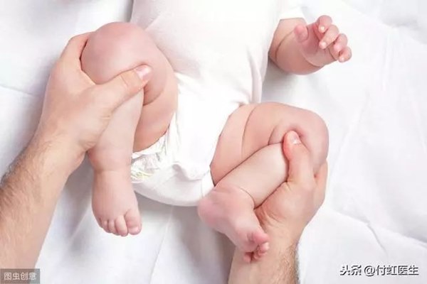 Vùng kín bé 5 tuổi bị trầy xước, bốc mùi: Mẹ hô hoán con bị xâm hại nhưng bác sĩ đã khiến bà cúi đầu nhận tội”-3