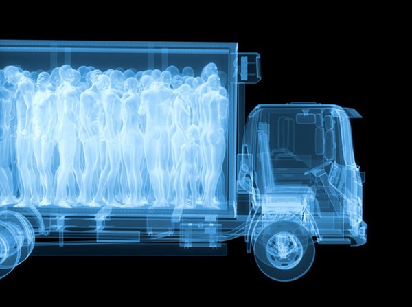 Ký ức kinh hoàng của nạn nhân duy nhất sống sót trong thảm họa nhập cư Anh Quốc: Nô lệ thời hiện đại, 2 năm trời sống trong địa ngục-3