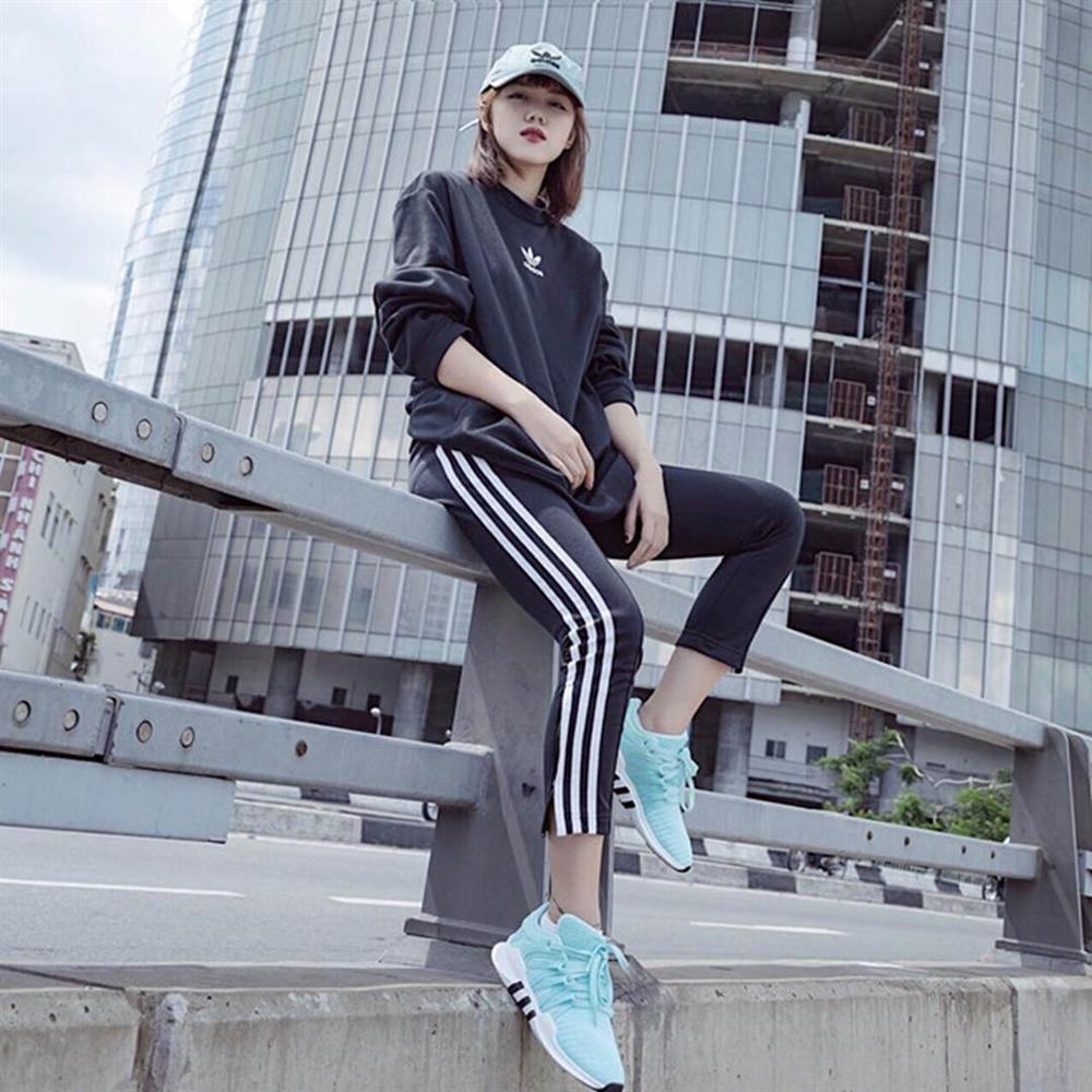 Chi Pu và loạt hot girl quyến rũ, chăm hoạt động nghệ thuật-10