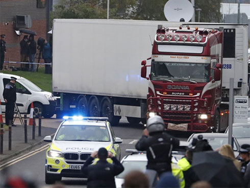 Lời kể của người đàn ông từng ngồi thùng xe container để sang Anh: Phải đánh đổi nhiều thứ, thậm chí là cả tính mạng-7