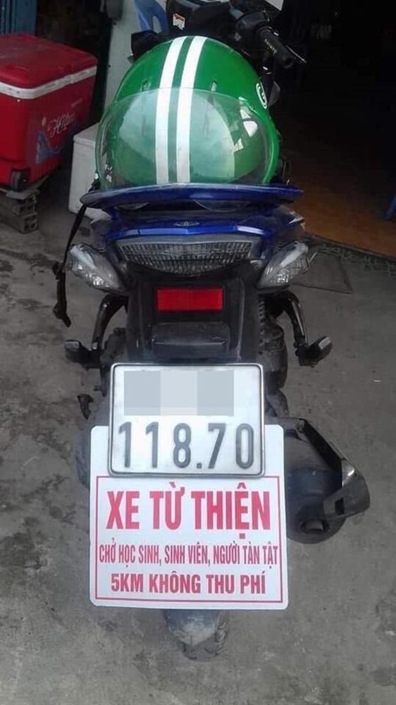 Cư dân mạng xúc động với chuyện anh xe ôm Sài Gòn bị chửi là hâm khi chạy xe miễn phí cho sinh viên, người tàn tật-2