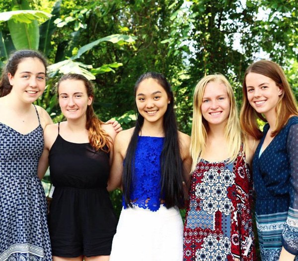 Con gái Lý Liên Kiệt và Chân Tử Đan: Sống sang chảnh từ bé, lớn lên giỏi giang hơn người-7