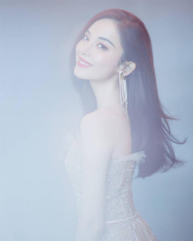 Mỹ nhân Tân Cương đẹp không tì vết, quyến rũ tựa tiên nữ-18