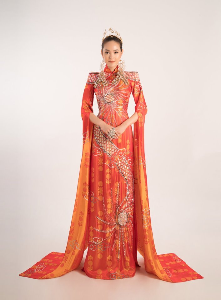 Bộ lịch 2020 quy tụ 12 mỹ nhân showbiz từ diễn viên đến ca sĩ, hoa hậu-4