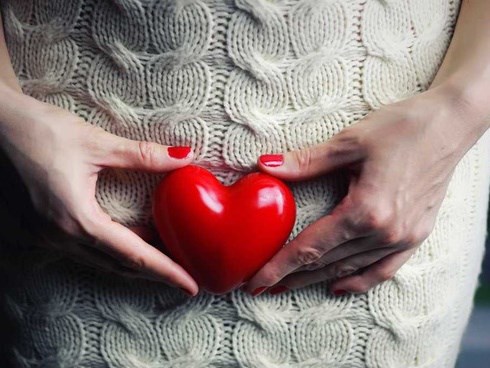 Thẩm mỹ vùng kín, một phụ nữ bị chảy máu, mưng mủ: Chuyên gia khuyến cáo những điều cần nhớ trước khi làm