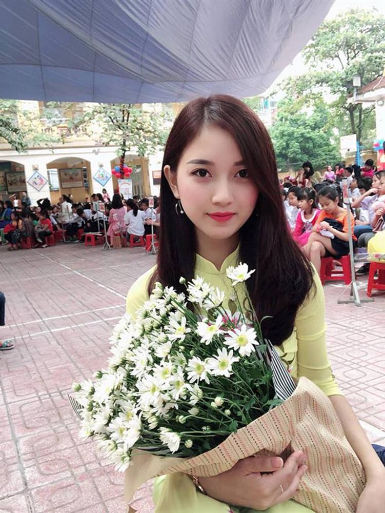 3 cô giáo trẻ khiến học sinh muốn tới lớp mỗi ngày vì quá xinh đẹp-11