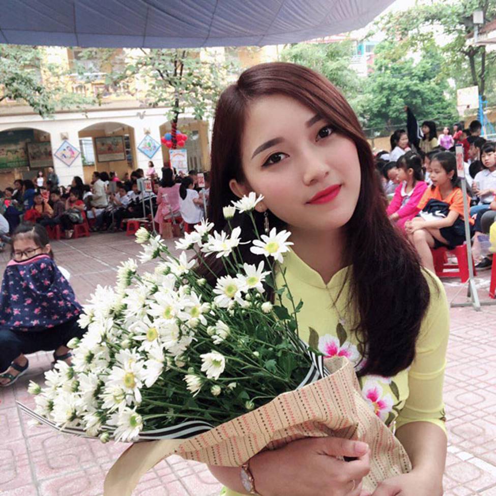 3 cô giáo trẻ khiến học sinh muốn tới lớp mỗi ngày vì quá xinh đẹp-12