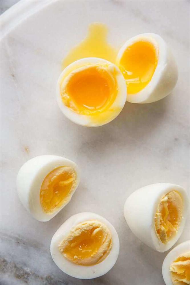 Cứ tưởng trứng luộc là bổ dưỡng, nhưng đem so với trứng rán mới biết được bí mật bất ngờ-3