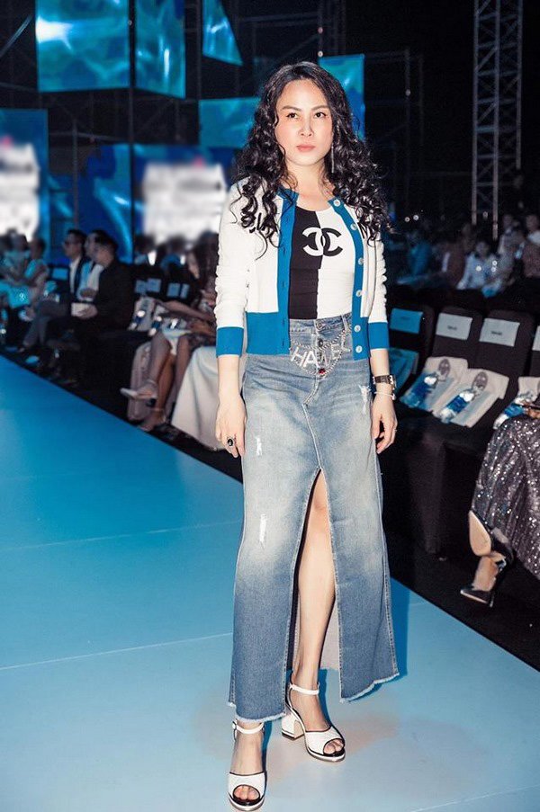 Cứ mỗi lần Phượng Chanel diện thứ này lên người là y như rằng lọt top mặc kém xinh-7