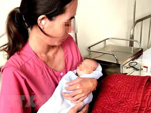 Cứu sống thai nhi có dây rốn thắt nút hiếm gây gặp cản trở tuần hoàn-1