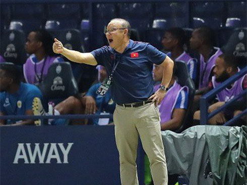 Những lý do khiến HLV Park bỏ qua Alexander Dang-4