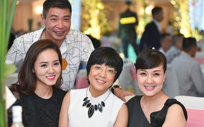 Những sao Việt có bạn gái nóng bỏng kém chục tuổi-9