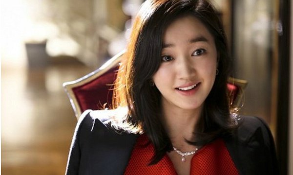 Được tình báo chồng ngoại tình, vợ không trách một lời nhưng lại khiến bồ sợ mất mật-2