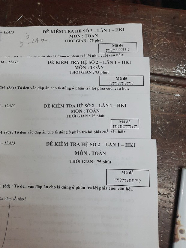 Khi giáo viên cao tay trị quay cóp bằng những mã đề bá đạo: Có đề chỉ khác nhau dấu chấm, có đề phải quét mã QR mới đọc được-6