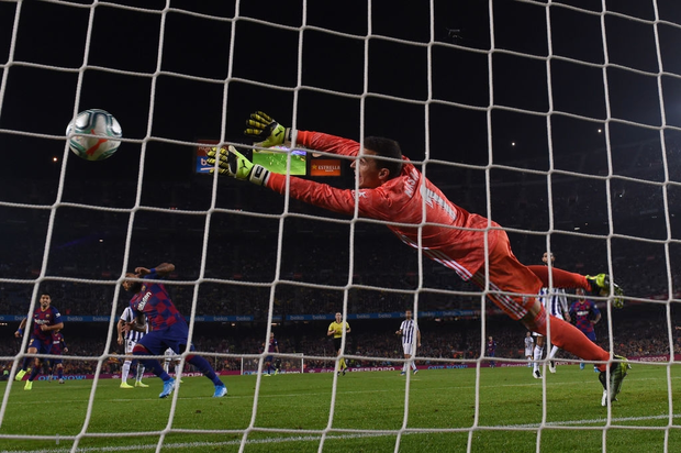 Messi tạo khoảnh khắc thiên tài, Barca đại thắng ở vòng 11 La Liga-5