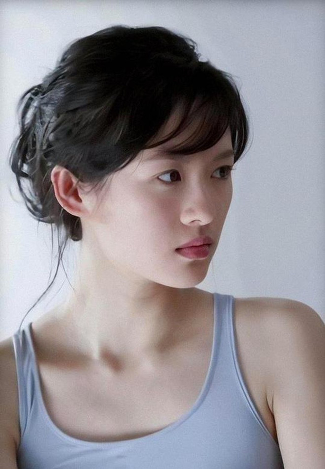 Chương Tử Di: Bất chấp thị phi để ở bên người đàn ông 3 đời vợ nổi tiếng lăng nhăng, mê cờ bạc-1