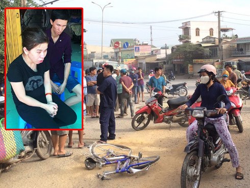 Bé trai bị xe ben cán tử vong trên đường đi học, cha mẹ mù chỉ biết sờ tìm thi thể con trong nước mắt