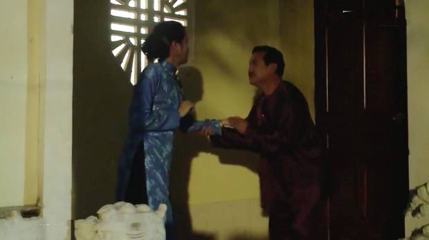 Tiếng Sét Trong Mưa tập 51: Hai Sáng bị giải lên quan vì tội đu đưa chồng người và cái kết bẽ bàng miệng đời-1