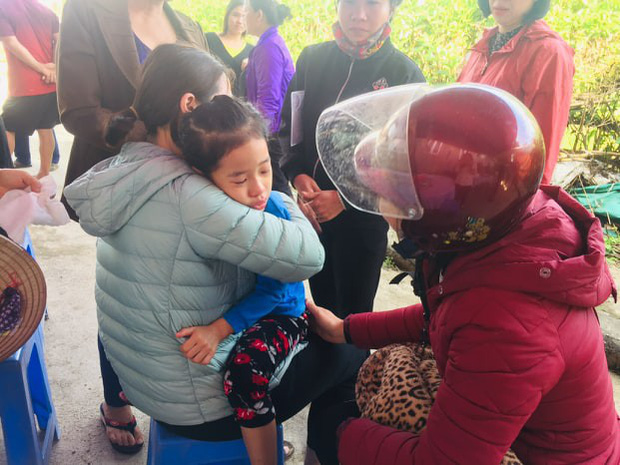 Xót thương cô giáo tử vong vì tai nạn không có nổi chiếc quan tài, con trai sốc nhập viện, con gái thẫn thờ bên thi thể mẹ-5