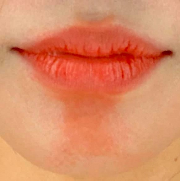 Hari Won tá hoả vì hát lem cả son, vô tư chụp ảnh cùng khán giả, bình luận của quản lí mới thật sự đau ơi là đau-2