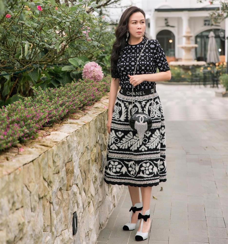 Nghiện mặc váy maxi giấu chân, Phượng Chanel mắc lỗi khiến dùng đồ hiệu mà chẳng thấy sang-2